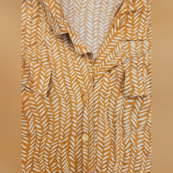 Vintage SK&Company Button Up, Size Small, orange and white - Picture 3 of 3